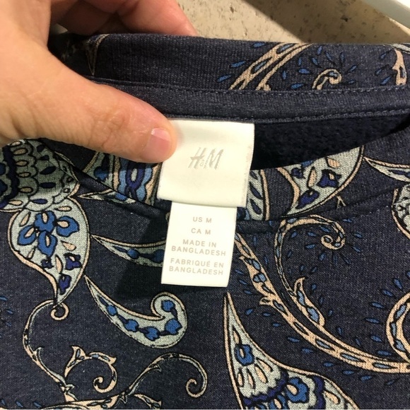 H & M Dark Blue Paisley Printed Sweatshirt M - Picture 4 of 9